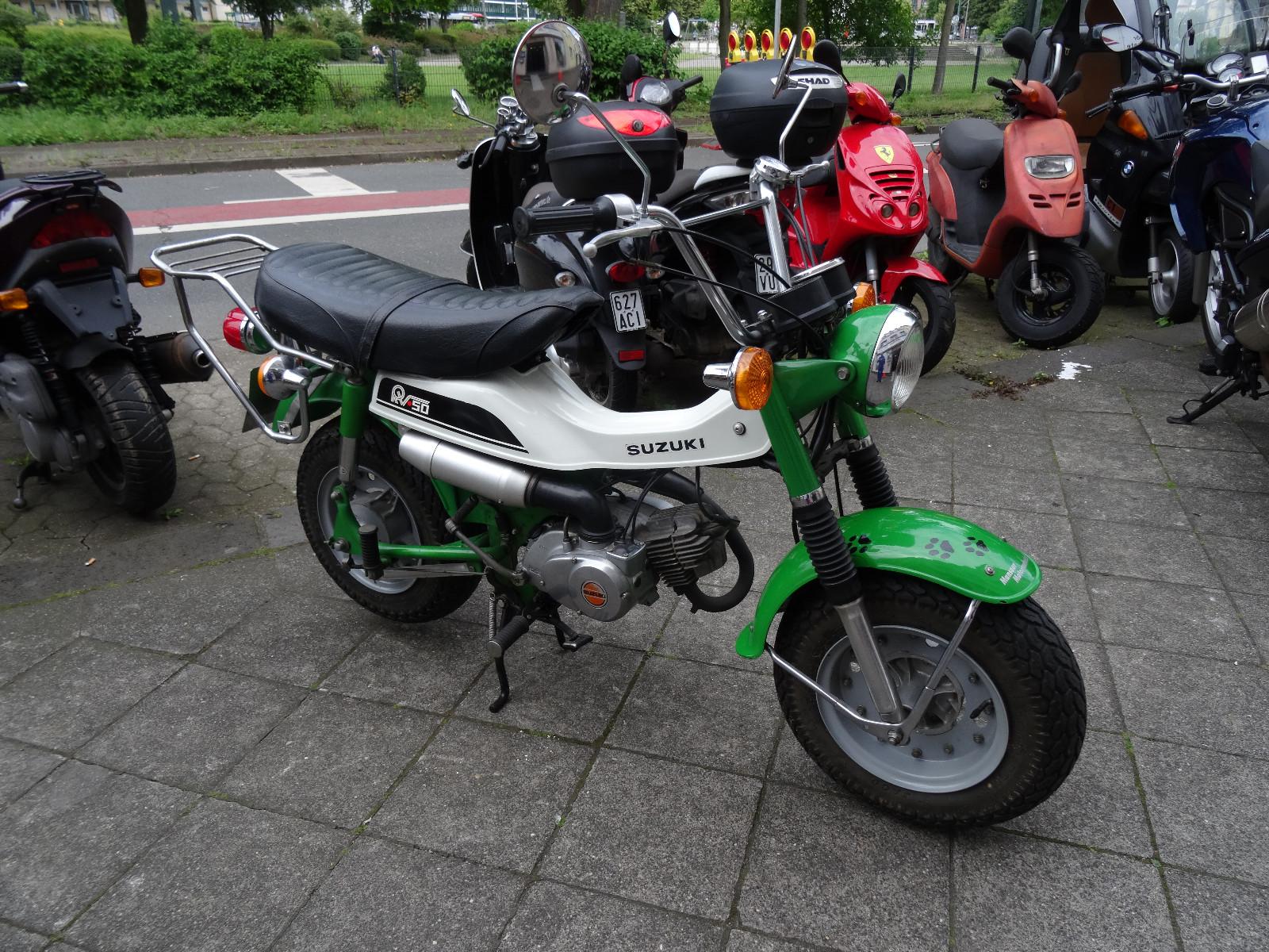 Suzuki RV50