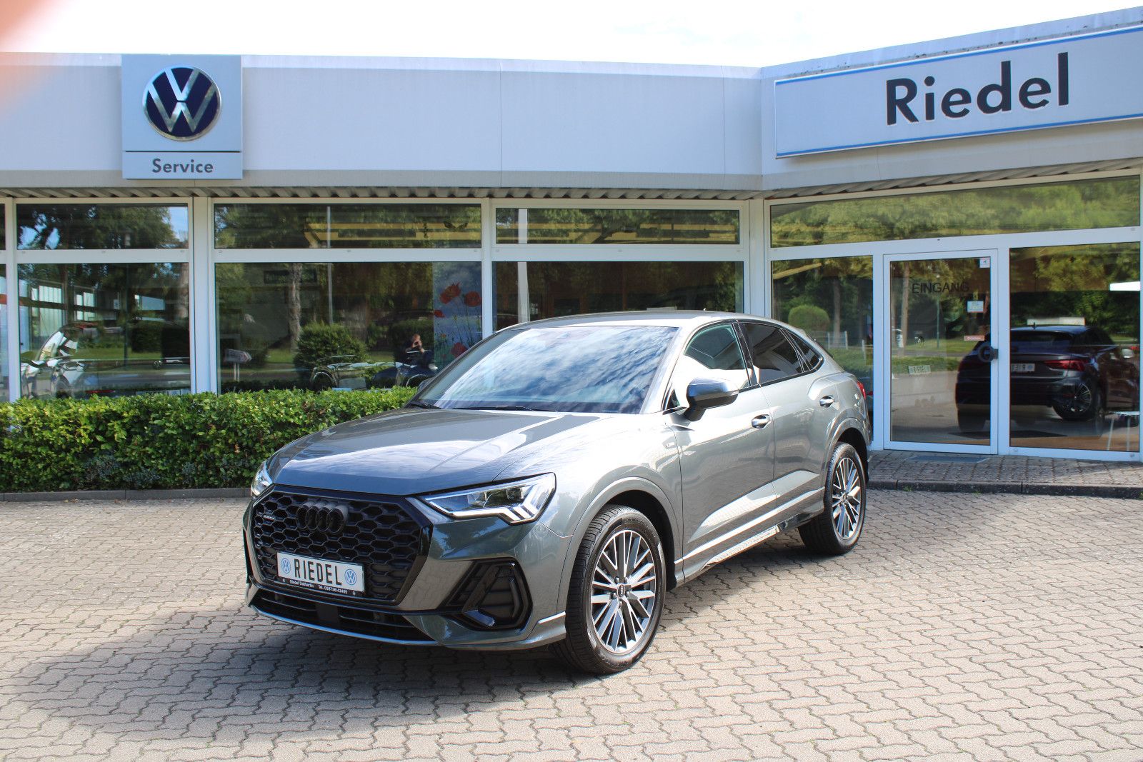 Audi Q3 Sportback 40 TFSI quattro S line foto 1