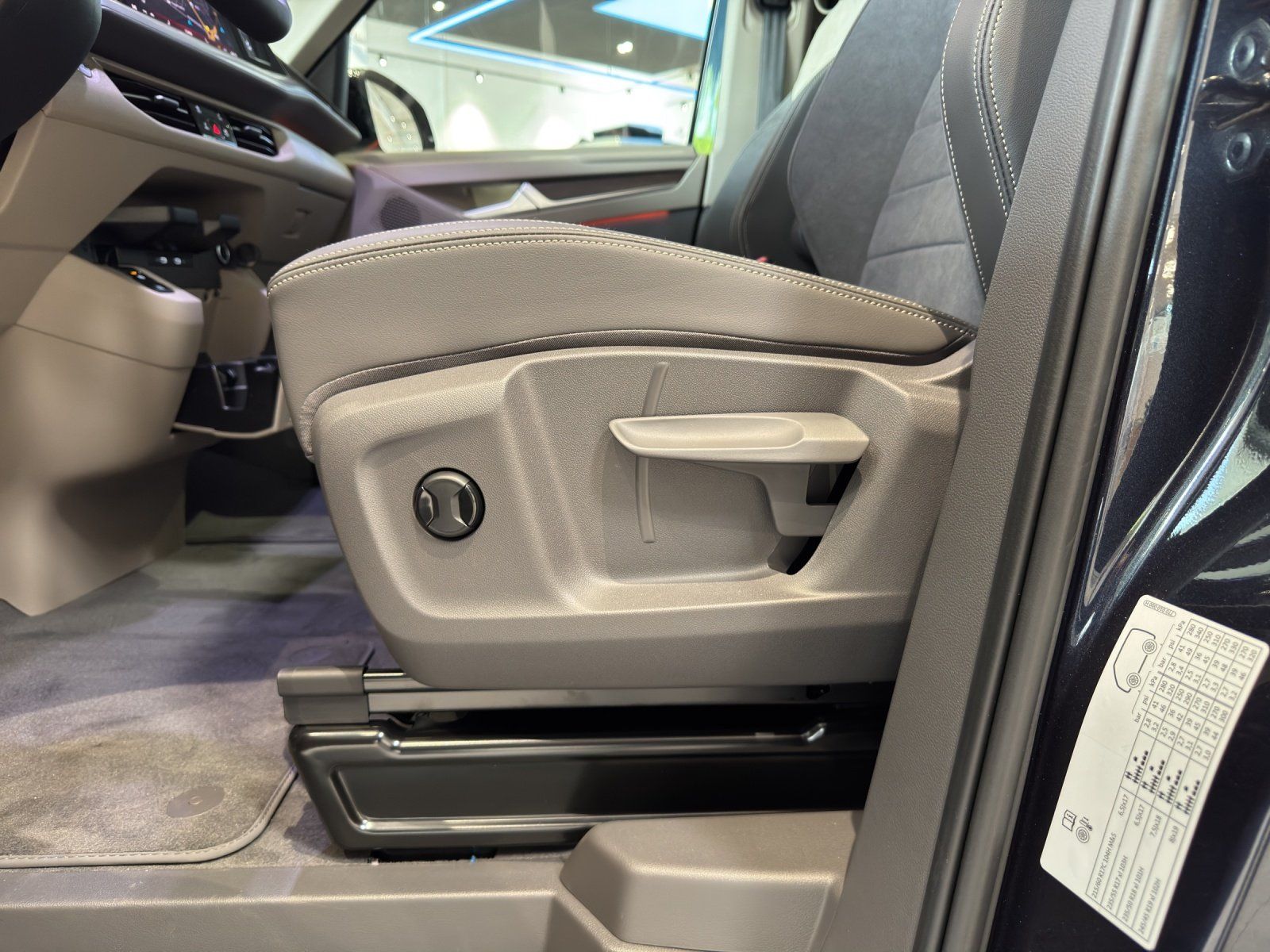 Volkswagen T7 Multivan - Bild 10