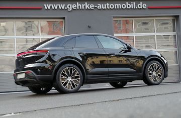 Porsche Macan 4*ACC,AHK,PANO,BOSE,Head-Up,Beifahrerdisp*