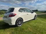 Toyota Auris 1,33-l-Dual-VVT-i - - gebrauchte Toyota Auris aus dem Jahr 2012