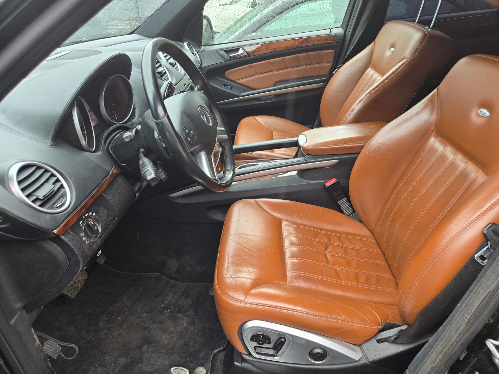 Fahrzeugabbildung Mercedes-Benz ML 350 ML -BlueTec 4Matic*designo