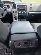 Toyota Sequoia - Toyota Sequoia: Allradantrieb