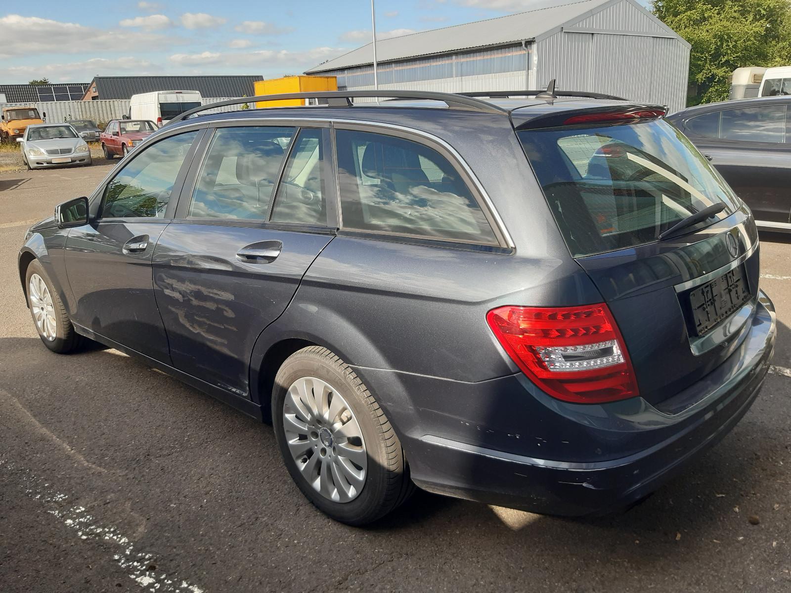 Mercedes-Benz C180 2014 — rear view