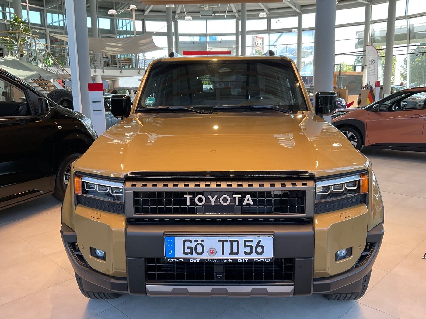 Toyota Land Cruiser 2,8L Lounge ACC LED Navi Pano SD LM foto 4