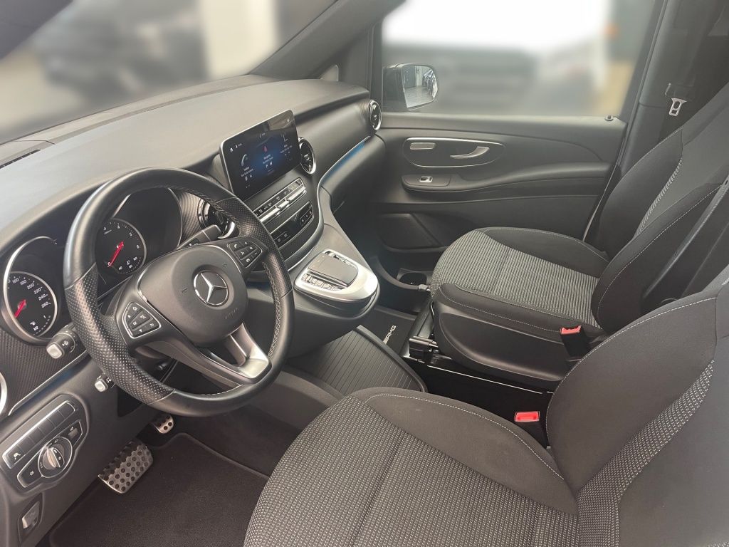 Fahrzeugabbildung Mercedes-Benz V 250 ED/L AMG 7 Sitze DISTRONIC Standhg 2,5tAHK