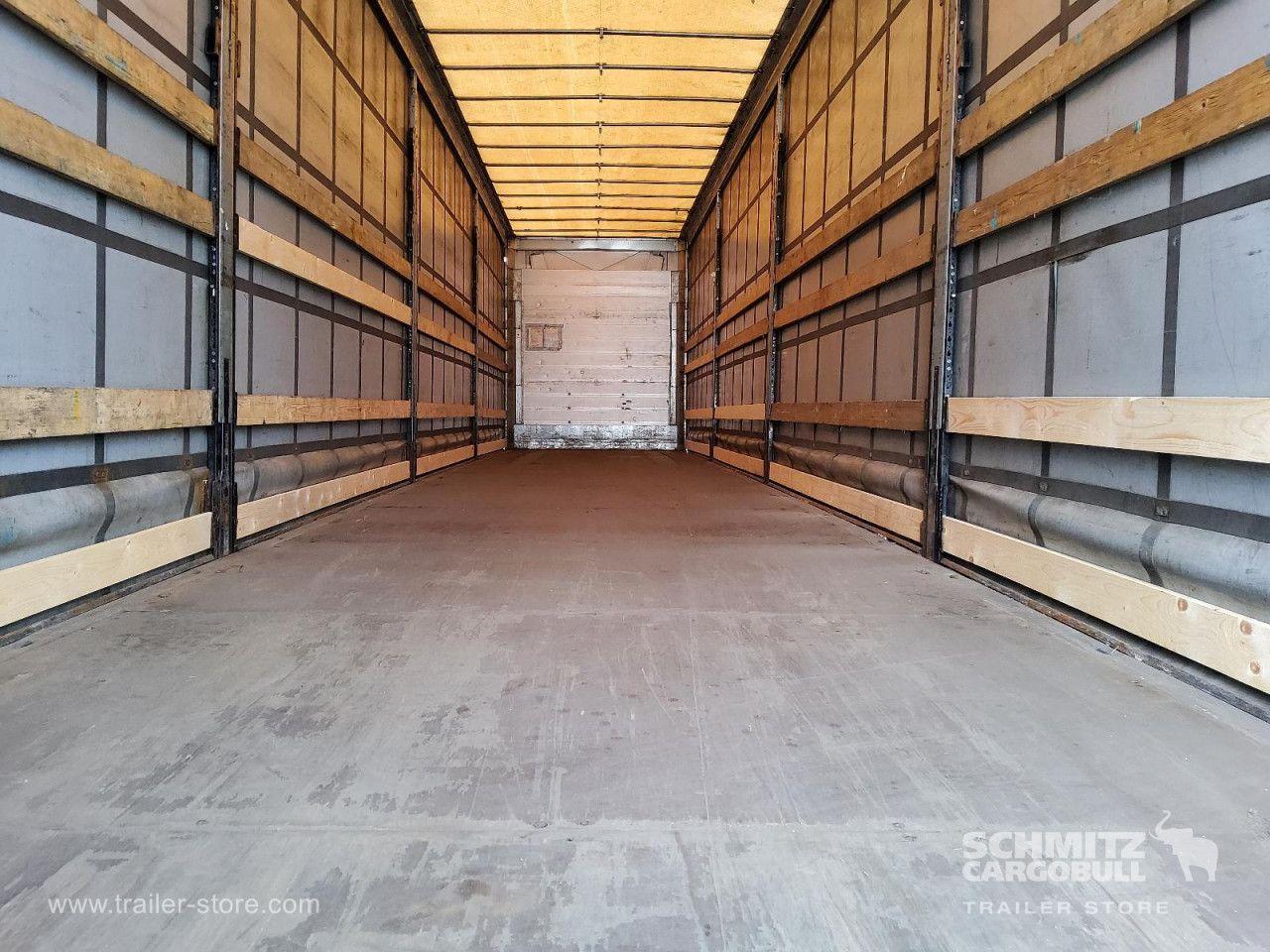 Schmitz Cargobull Curtainsider Mega Getränke