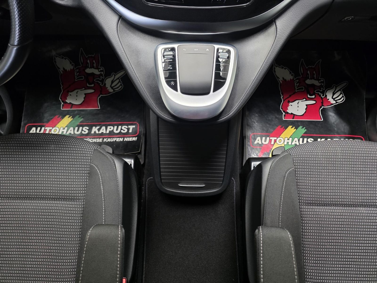 Fahrzeugabbildung Mercedes-Benz V 220d Edition lang /LED/Navi/Cam/Totwink./Ahk