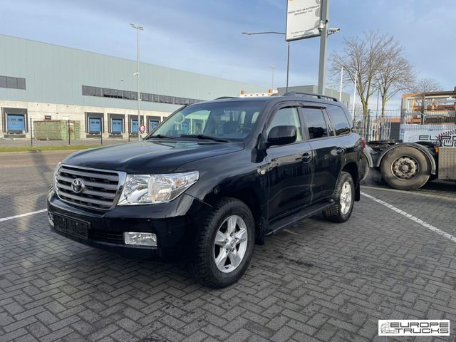 Toyota Land Cruiser V8 Diesel - 7 Seats - Full Option -