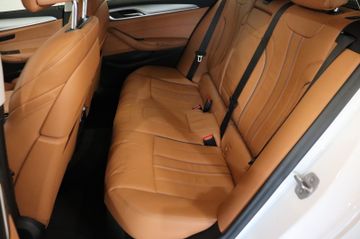 BMW 520 - 12