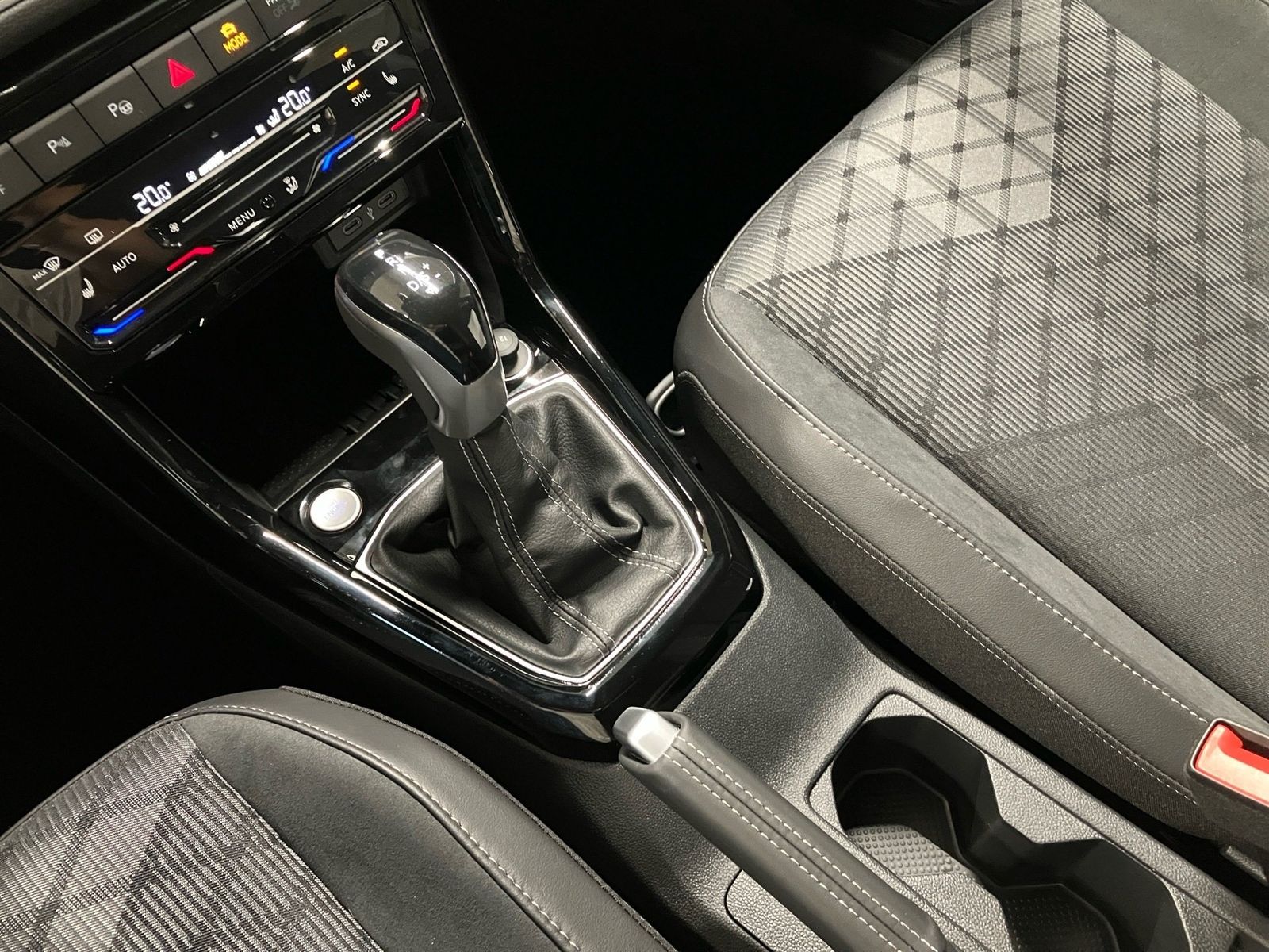 Volkswagen T-Cross - Bild 14