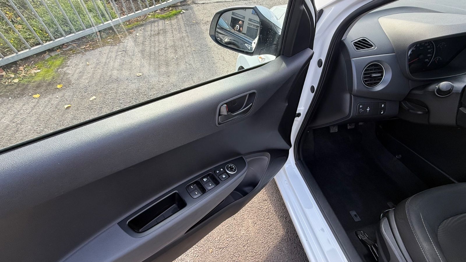 Fahrzeugabbildung Hyundai i10 Trend