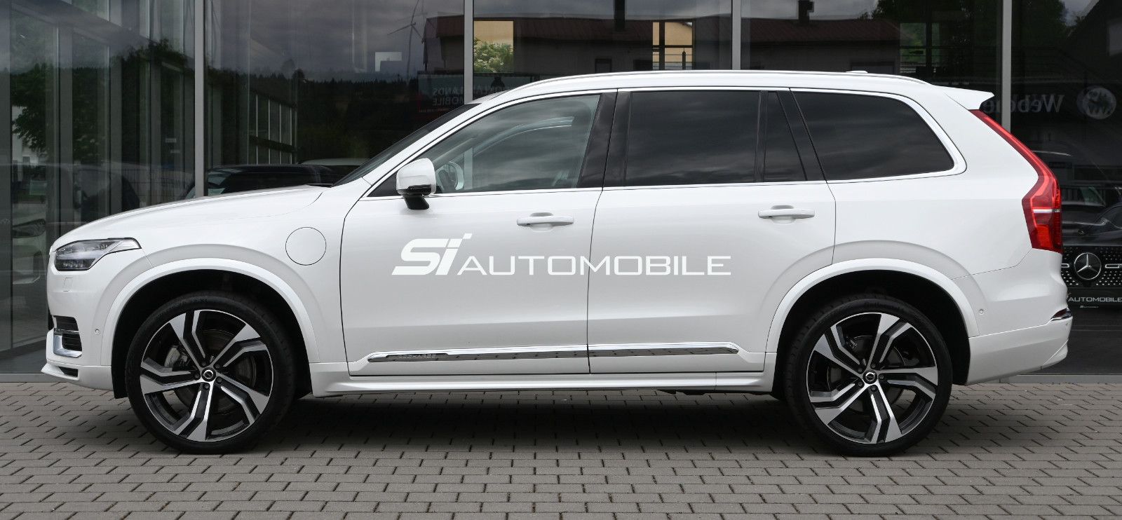Fahrzeugabbildung Volvo XC90 T8 AWD Re Ultimate Bright °B&W°FOUR-C°VOLL!
