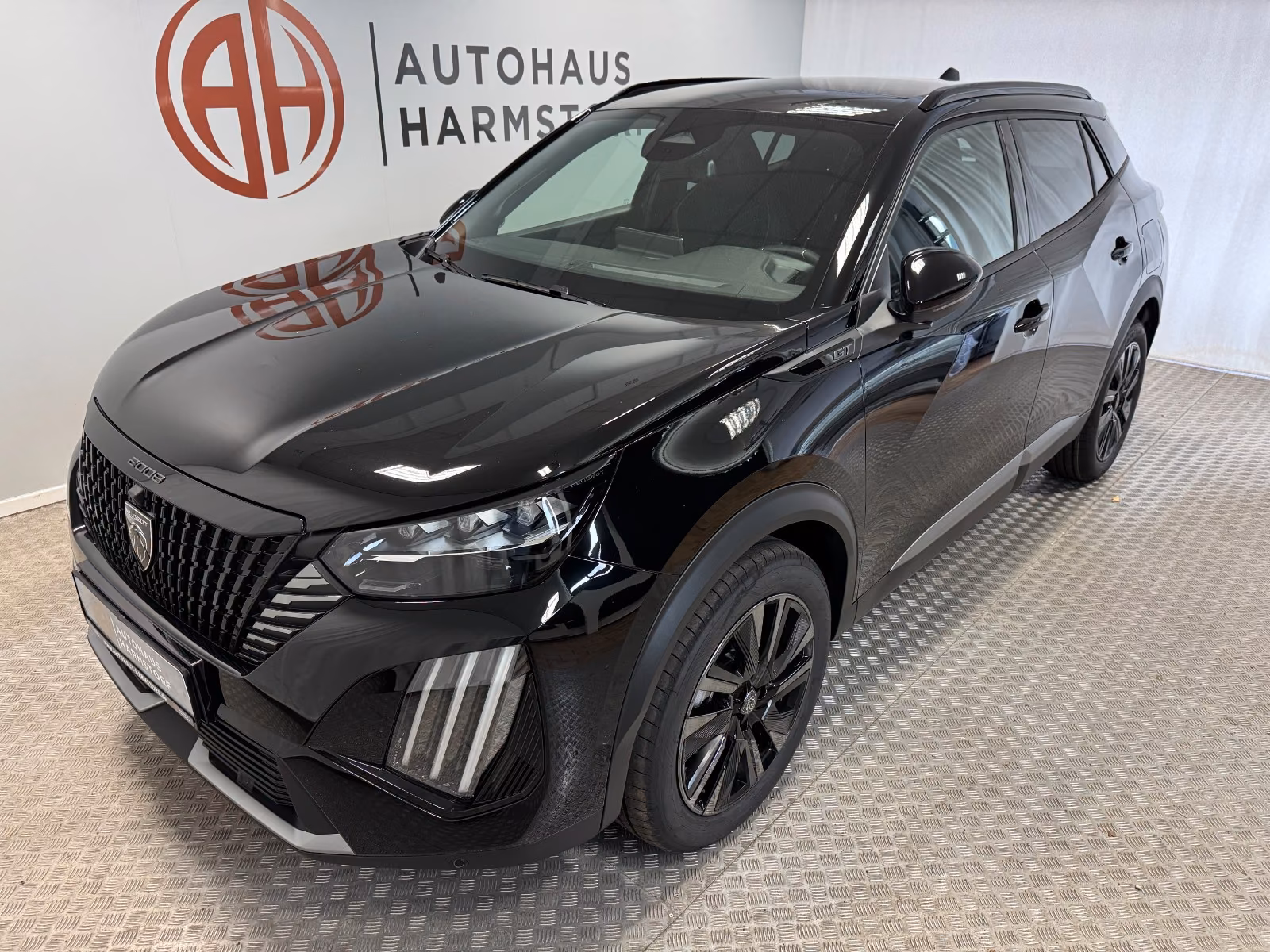 Peugeot 2008 Hybrid 145 GT Exclusive AHK 360Grad Kam.