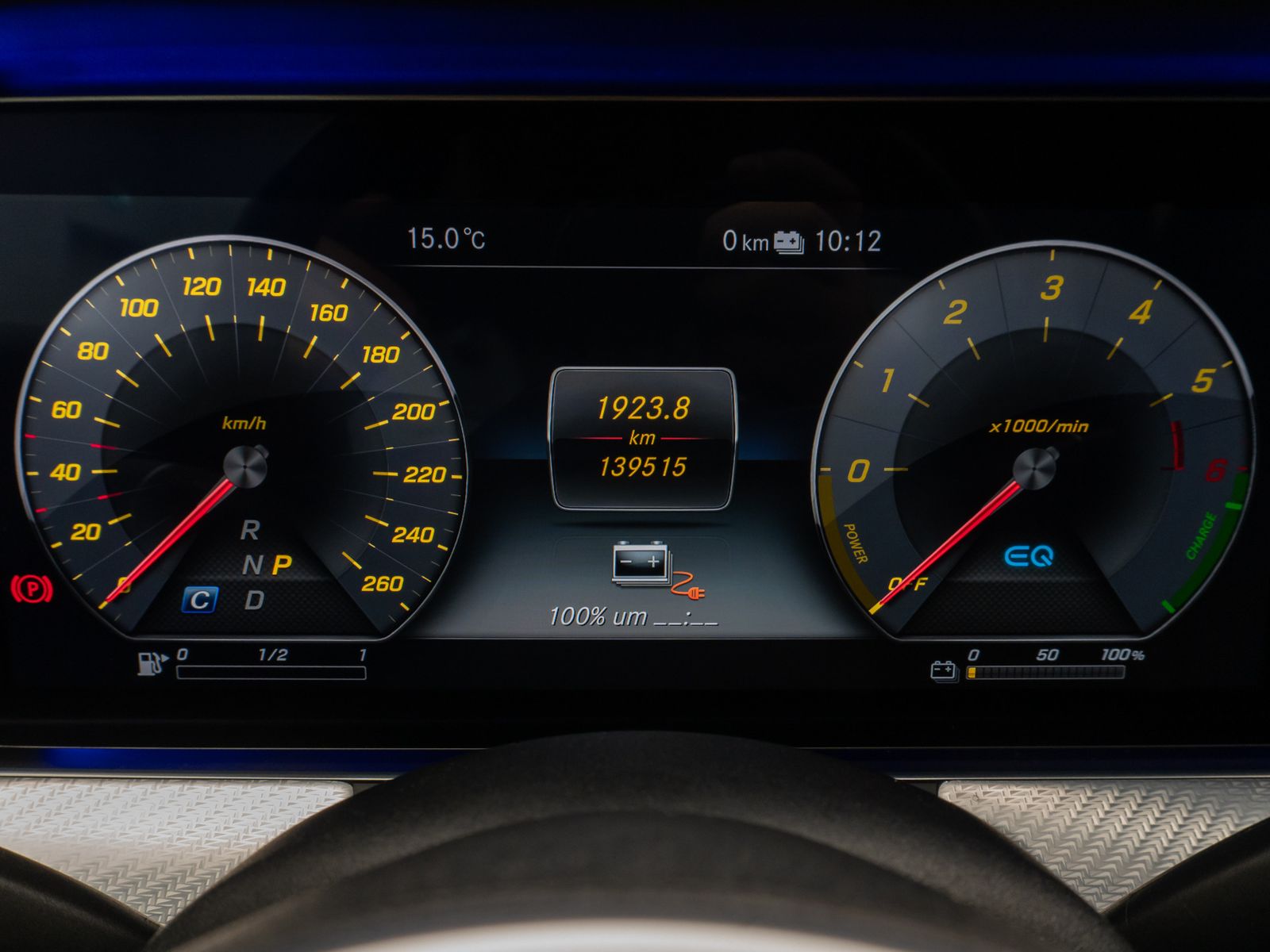 Fahrzeugabbildung Mercedes-Benz E 300 de Avantgarde Kamera AHK LED Standhzg AHK