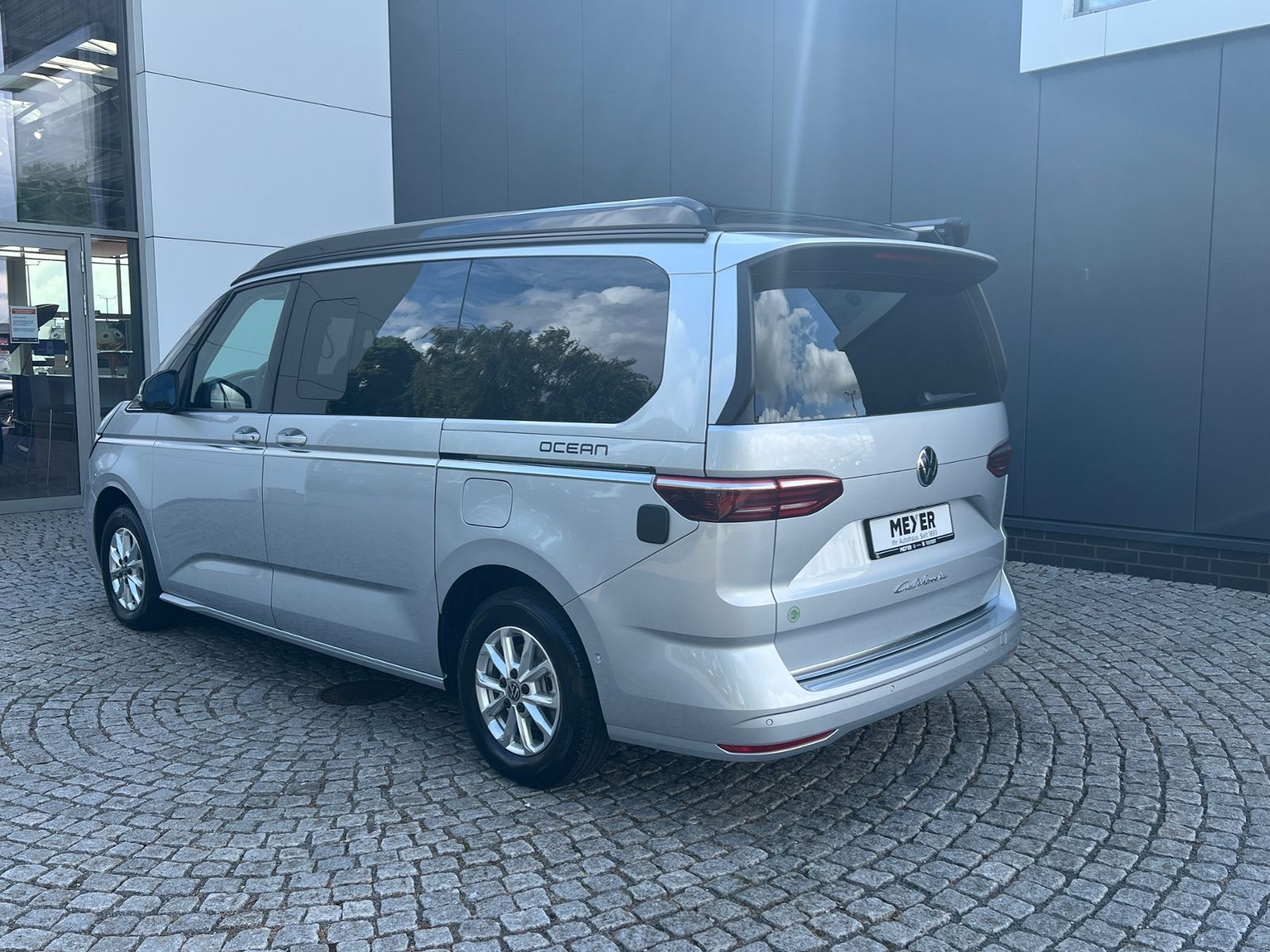 Fahrzeugabbildung Volkswagen California Ocean 2.0 TDI DSG *AHK,Markise,Standh