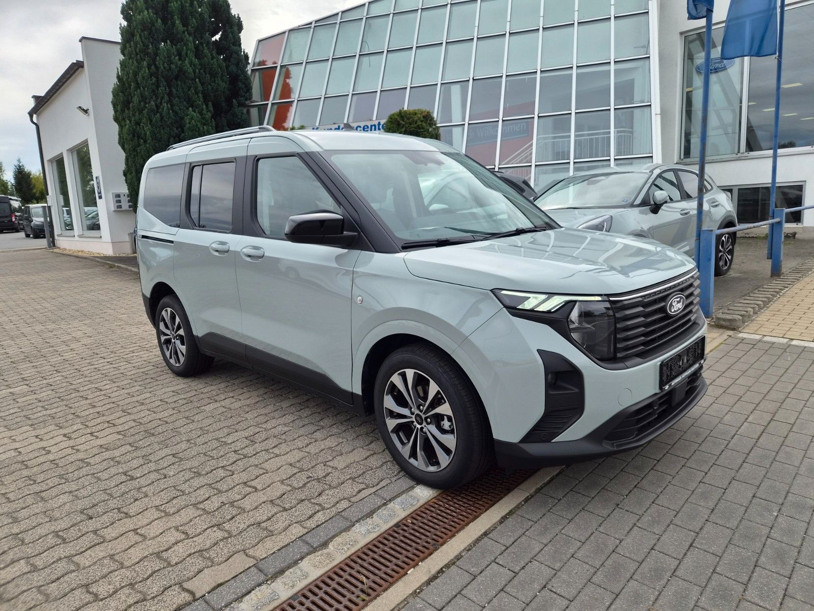 Ford Tourneo Courier Titanium