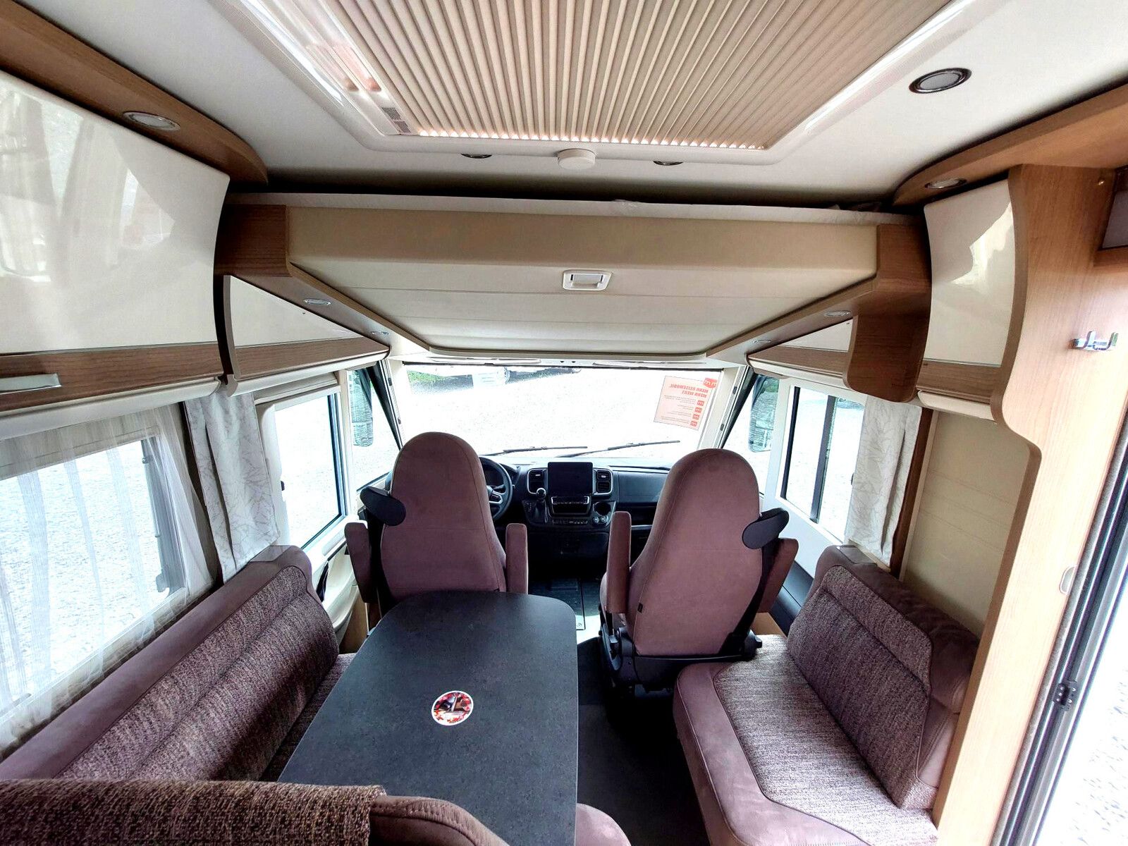 Fahrzeugabbildung Malibu I 460 KB LE comfort Automatik Markise