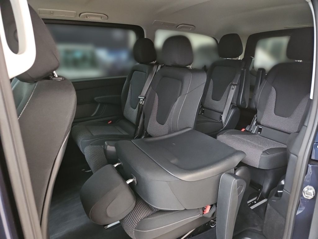 Fahrzeugabbildung Mercedes-Benz V 250 lang 7 Sitze 2,5t AHK Navi Lenkradhzg.