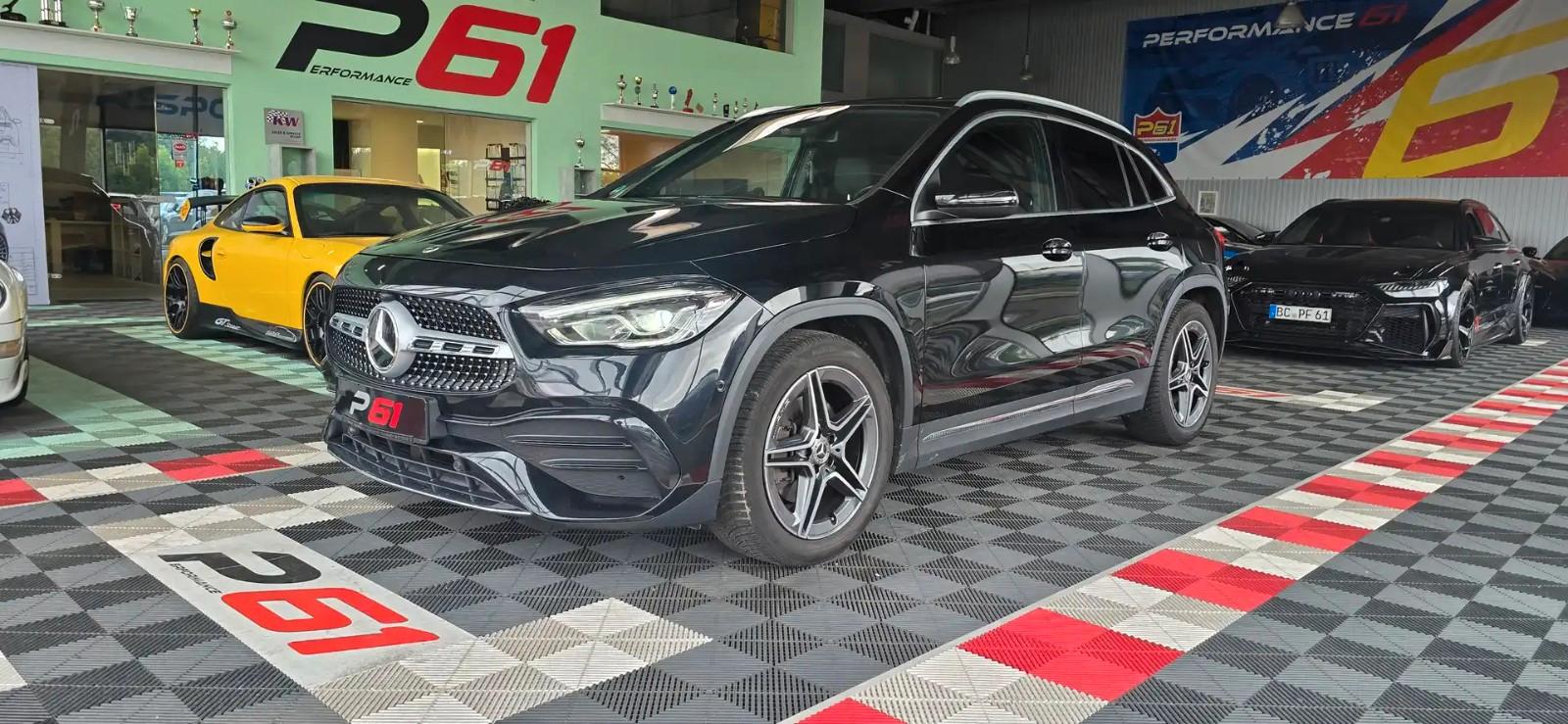 Mercedes-Benz GLA 250/4Matic/Kamera/Scheckheft/ AMG Paket