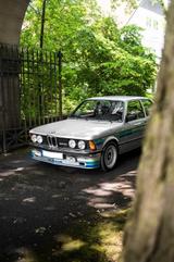 BMW E21 323i  - silberne BMW 323
