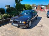 BMW E34 M5 3,6L Macaoblau 2. Hand Scheckheft - gebrauchte BMW M5 aus dem Jahr 1990
