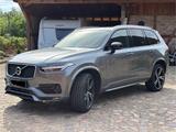 Volvo XC90 D5 AWD R-Design HeadUp Panodach Luft 22Zoll - Volvo XC90 in Rostock