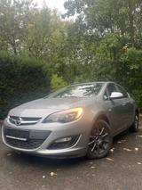 Opel Astra J Lim. 5-trg. 150 Jahre Opel/Pdc/Shz/Ac - Opel Astra mit Benzin-Antrieb: 150 Jahre