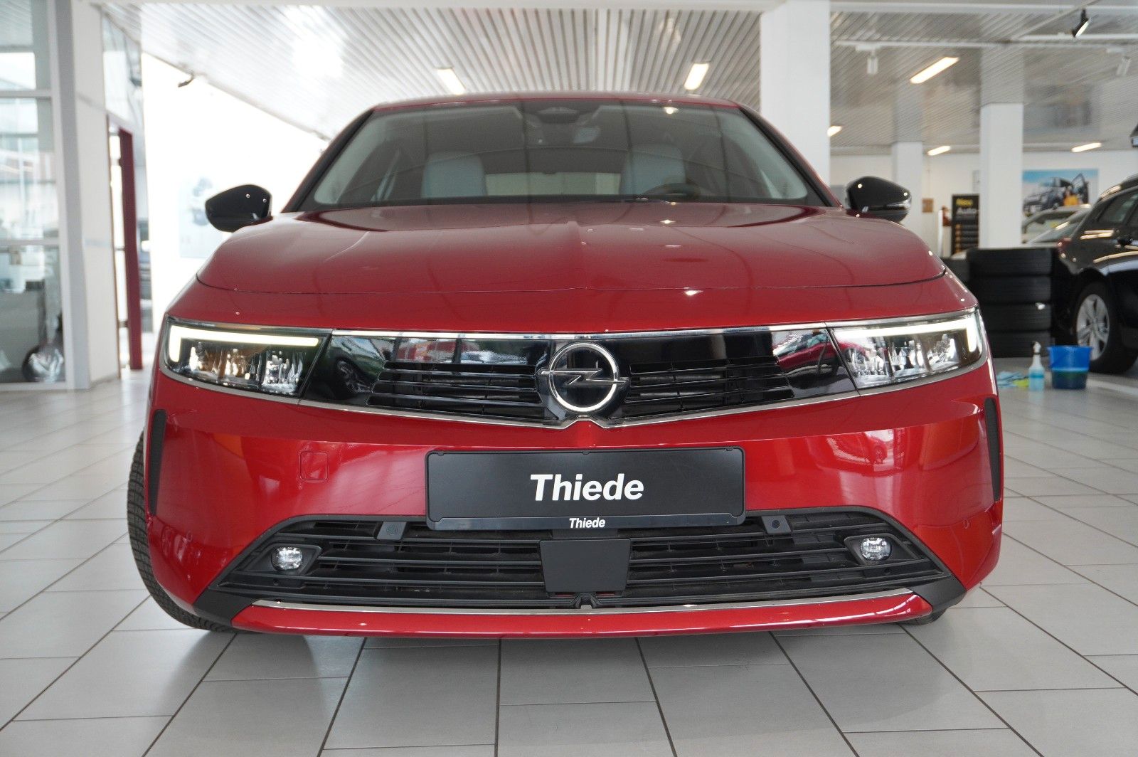 Fahrzeugabbildung Opel Astra L Lim. 1.2T ELEGANCE NAVI/LED/KAMERA/DAB+