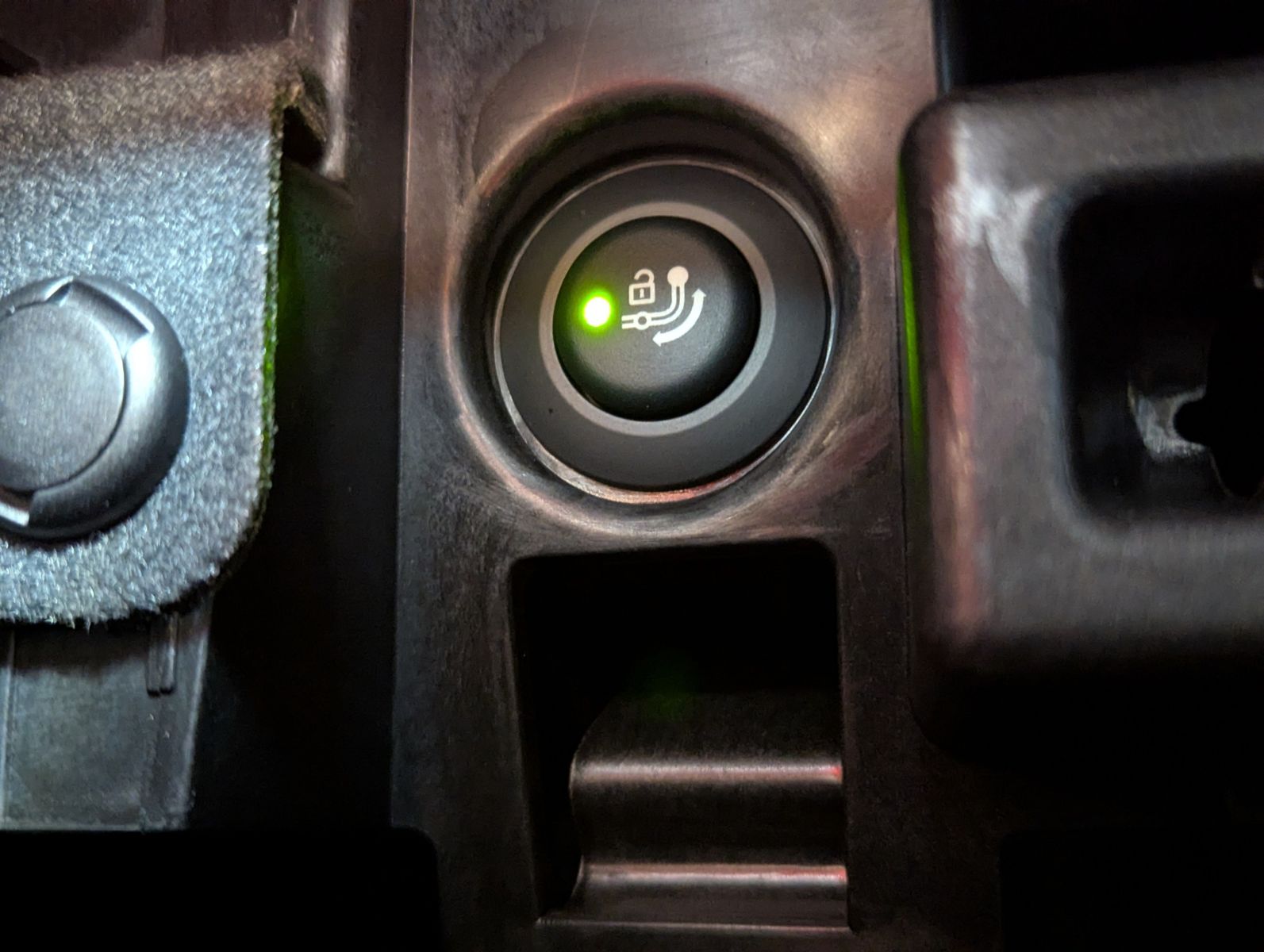 BMW X4 xDrive20i M-Sport Innov. ACC Laser Pano AHK - Image 18