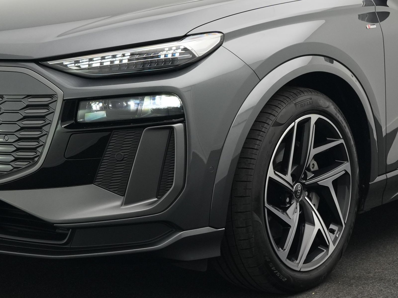 Audi Q6 e-tron performance Wärmep. AHK B&O HdUp 360° foto 22