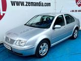 Volkswagen Bora 1.6 EU4 Highline/1.HAND/RUSTFREE - Volkswagen Bora: 6.4