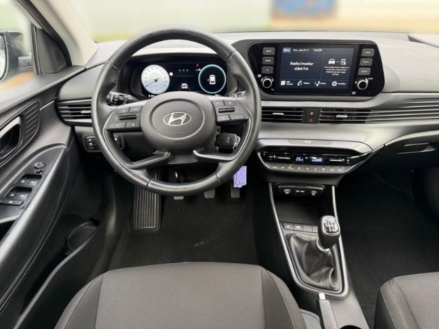 Fahrzeugabbildung Hyundai i20 Advanced 1.0 T-GDI +CARPLAY+TEMPOMAT+SHZ+RFK