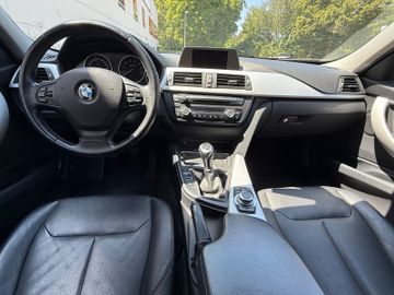 BMW 320 - 12