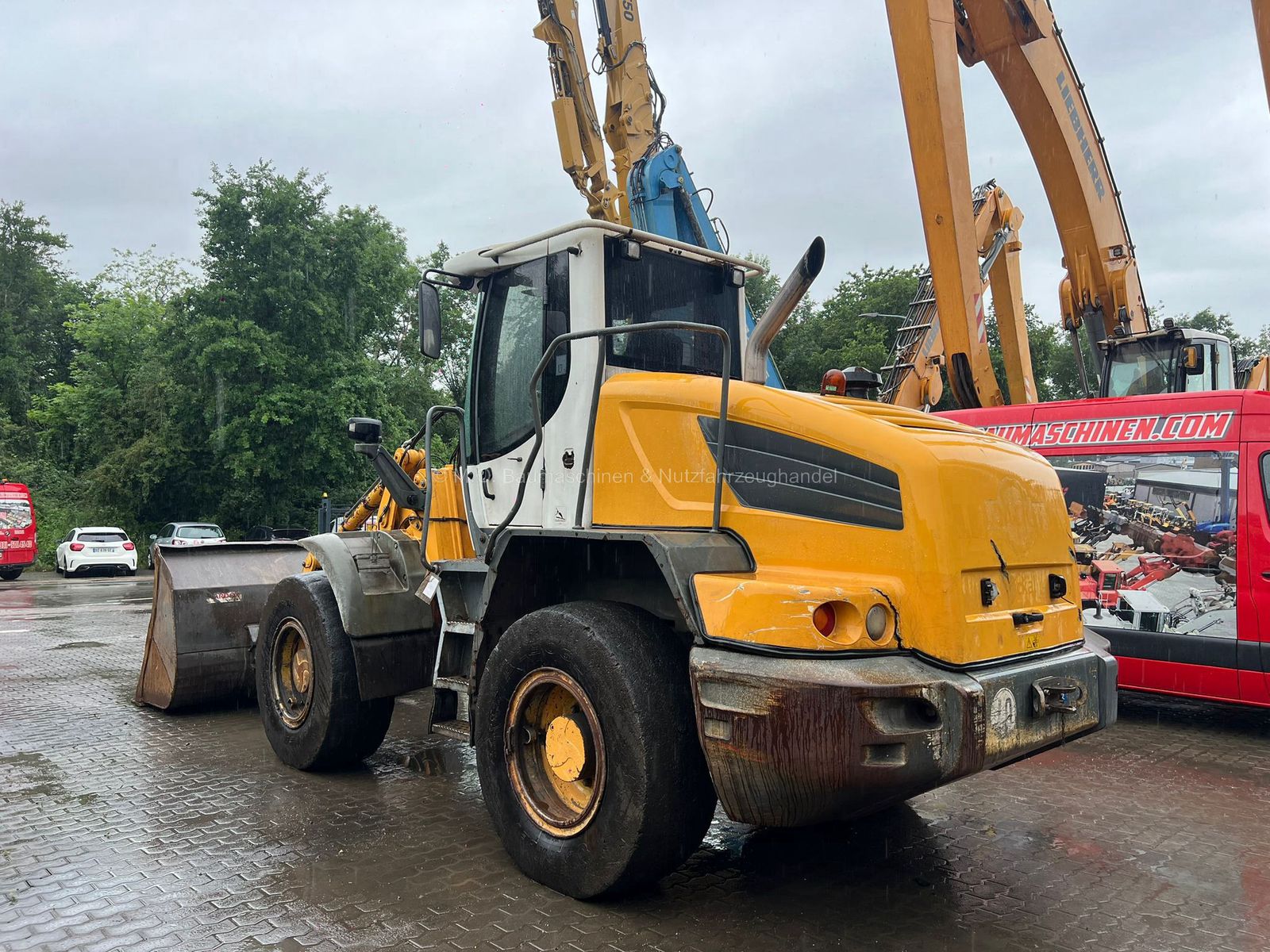 Fahrzeugabbildung Liebherr L524 /SW / AC/ Hochkippschaufel/
