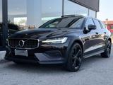 Volvo VOLVO V60 Cross Country D4 AWD 190CV Geartronic  - gebrauchte Volvo V60 Cross Country aus dem Jahr 2020