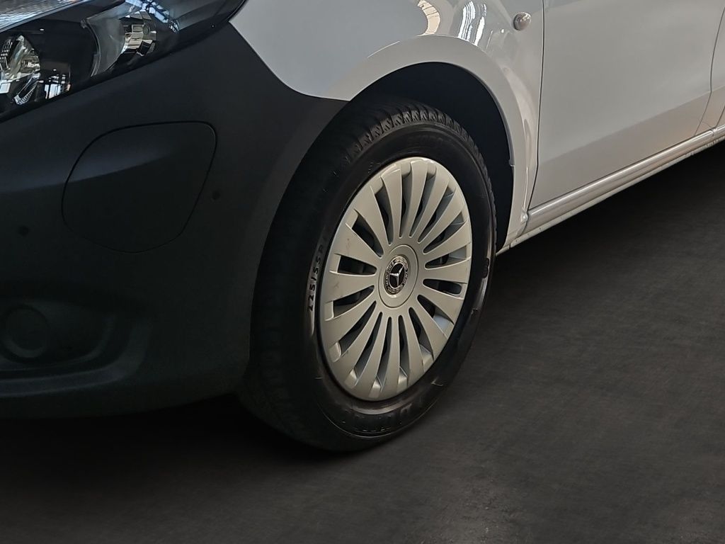 Fahrzeugabbildung Mercedes-Benz eVito 112 Kasten extralang PTS SHZ 180°Türen GRA