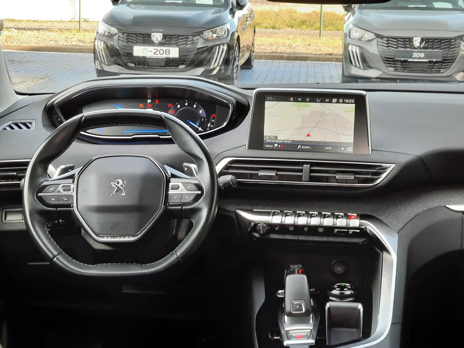 Peugeot 3008 Crossway EAT8  NAVI SH ELHK GJR aAHK