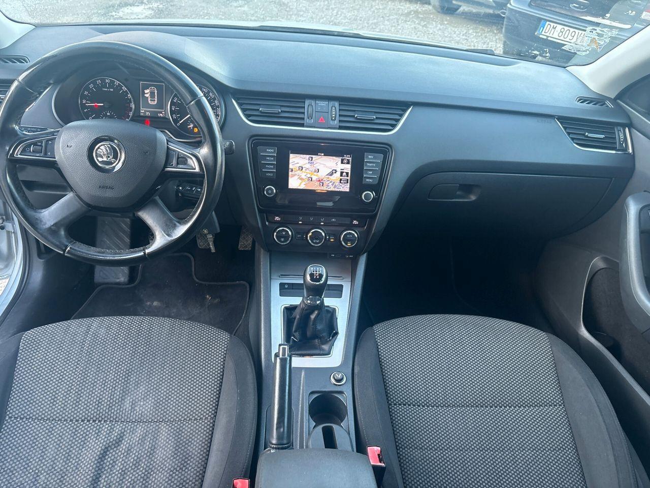 Skoda Octavia 2015 — photo 12