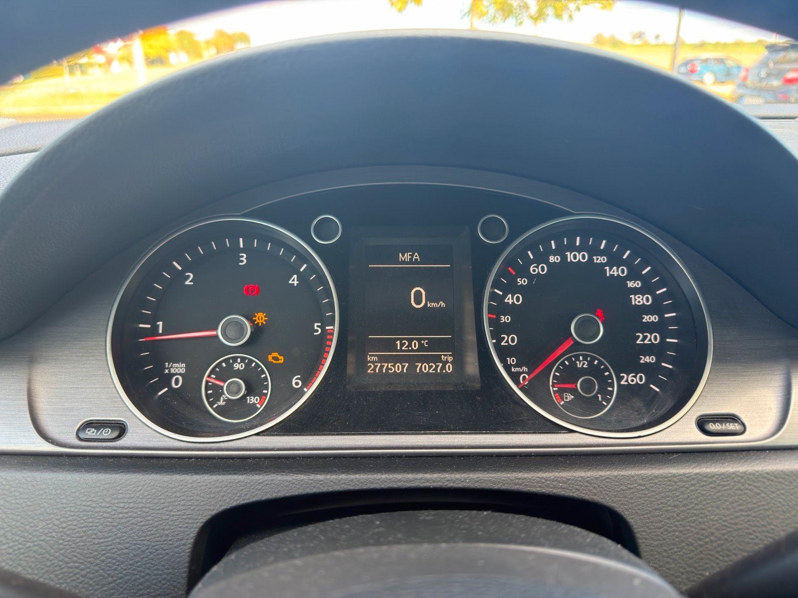 Volkswagen Passat 2014 — engine 140 HP (103kW)