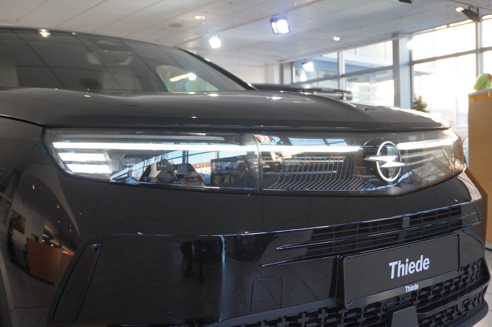 Fahrzeugabbildung Opel Grandland B 1.2 48V GS MHD LED-MATRIX/KAMERA/SHZ