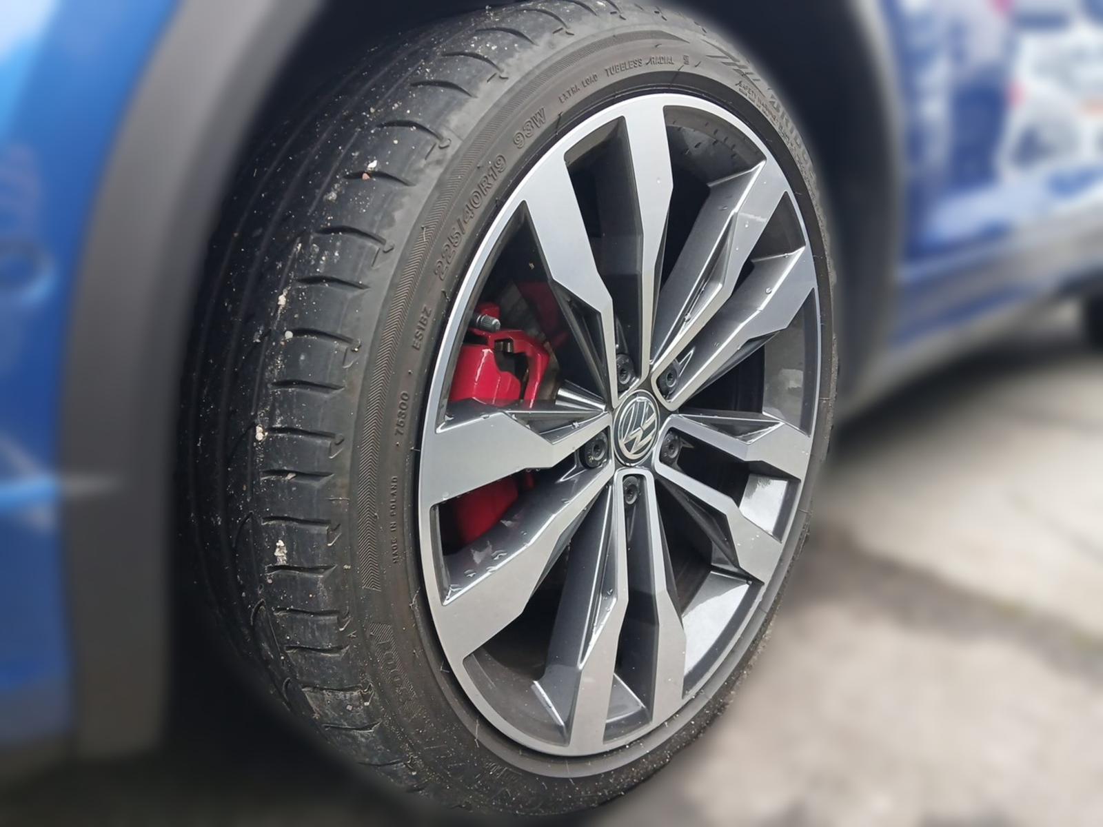 Volkswagen T-ROC Sport 2.0 TSI DSG 4MOTION ++ PANORAMA ++