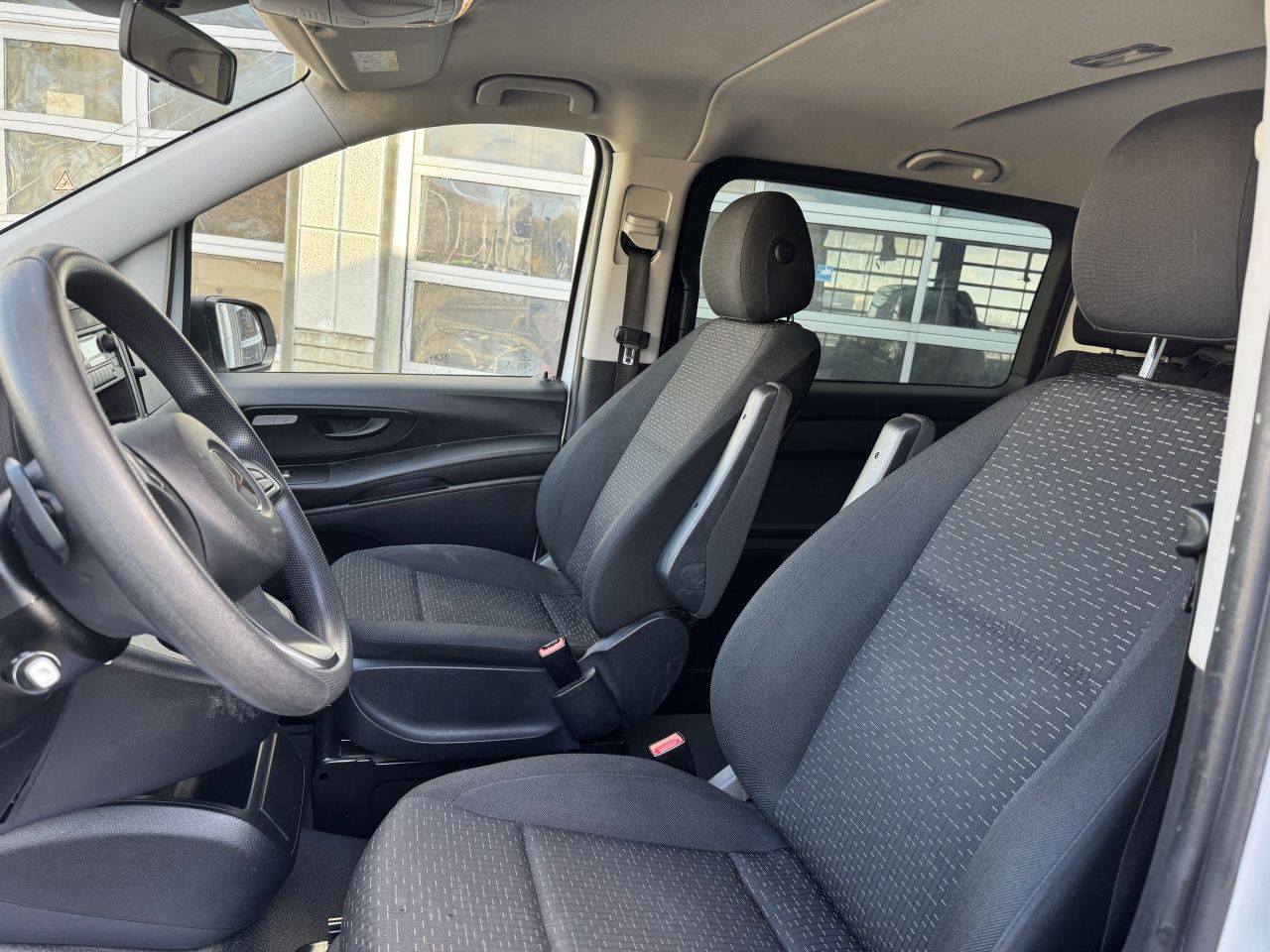 Fahrzeugabbildung Mercedes-Benz Vito 116CDI Mixto extralang 4x4 Klima*AHK*Regale
