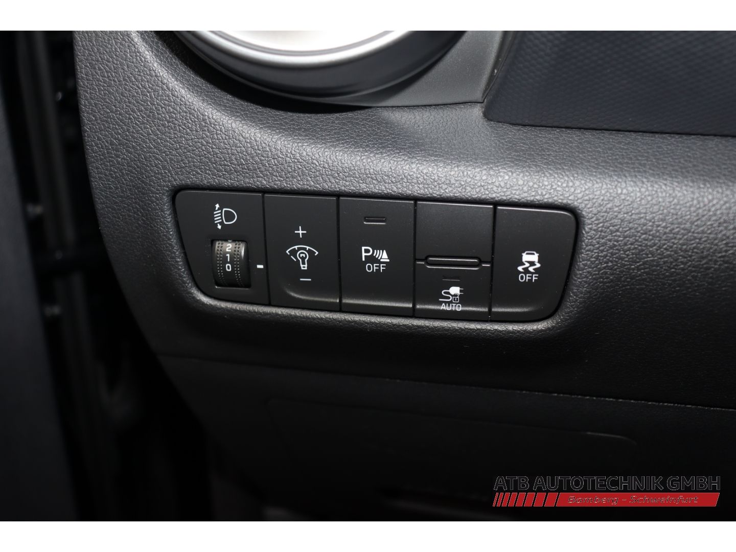 Fahrzeugabbildung Hyundai KONA Elektro Select 39,2kWh 96,4% SOH ACC Apple