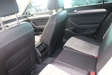 Fotografie des VW Passat 2.0 TSI BMT DSG Highline