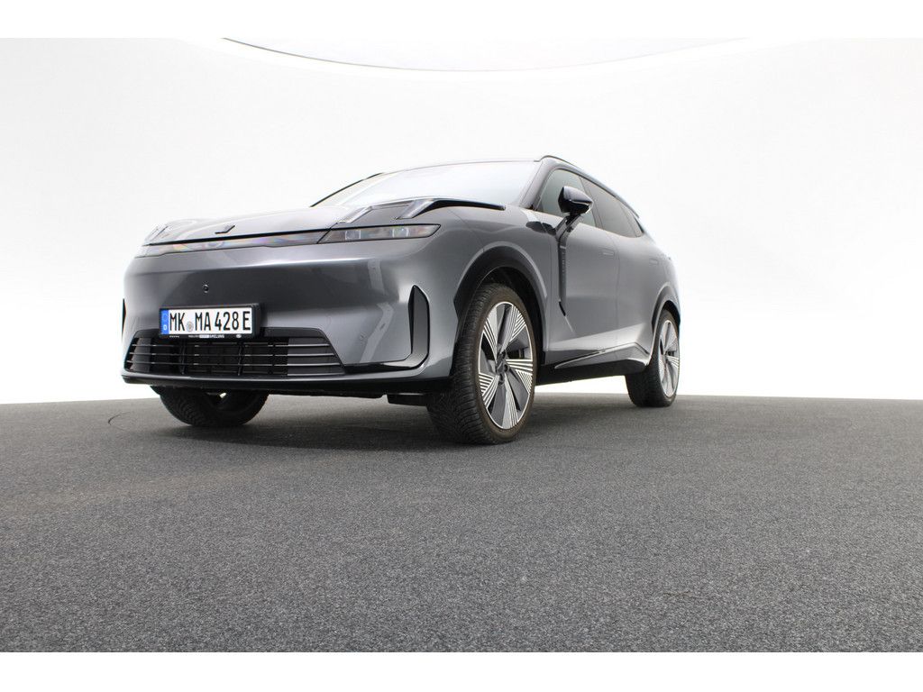 Lynk & Co 08