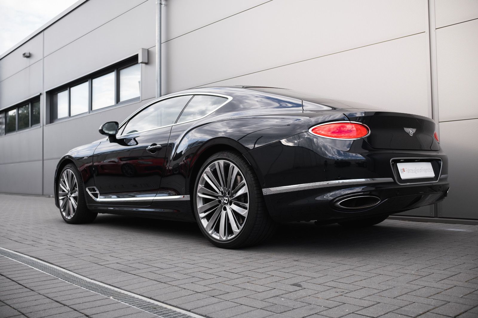 Fahrzeugabbildung Bentley Continental GT 6.0 W12 Speed - B&O - Pano
