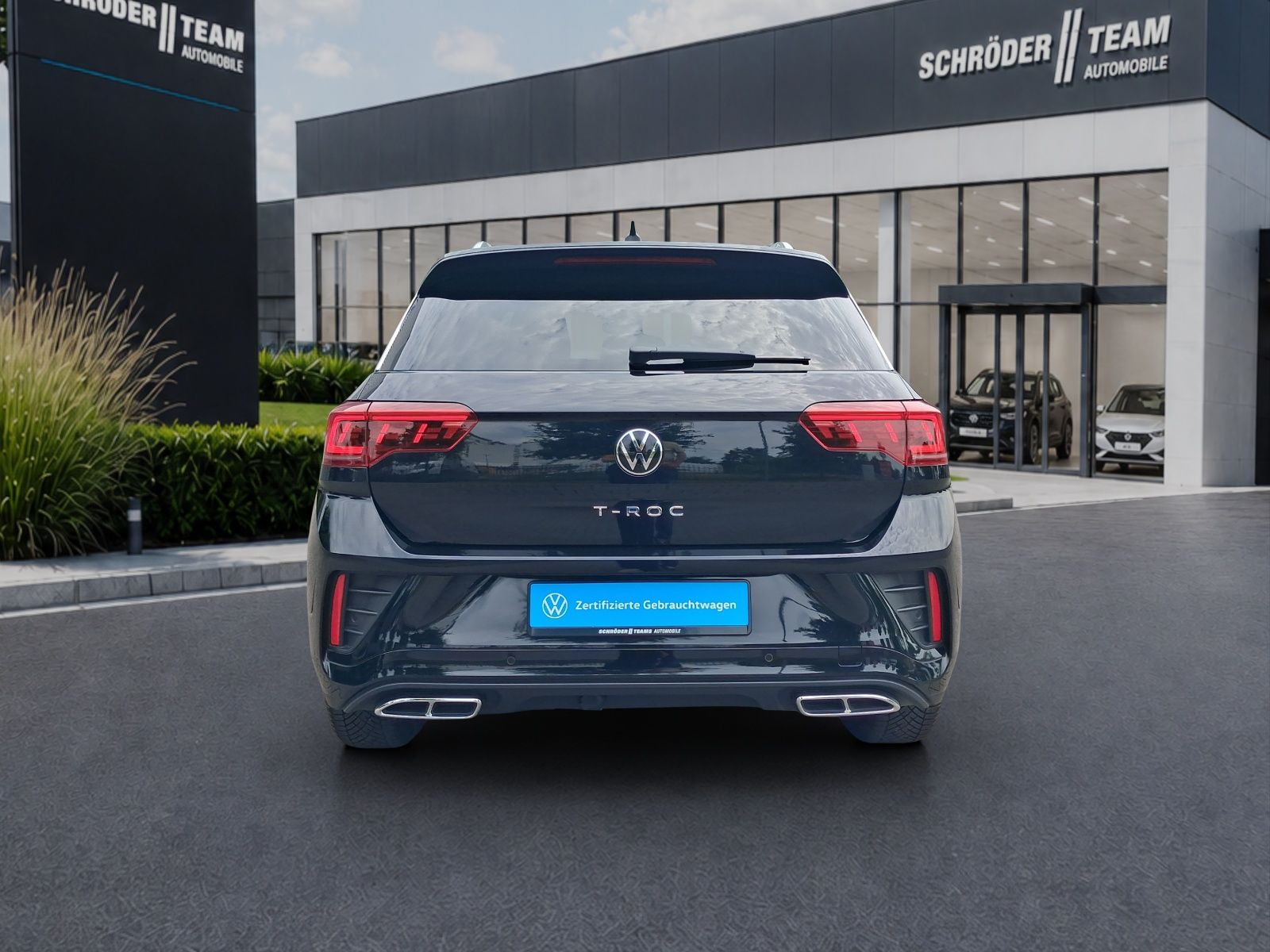 Volkswagen T-Roc 1.5 l TSI DSG R-Line AHG 1.Hd foto 4