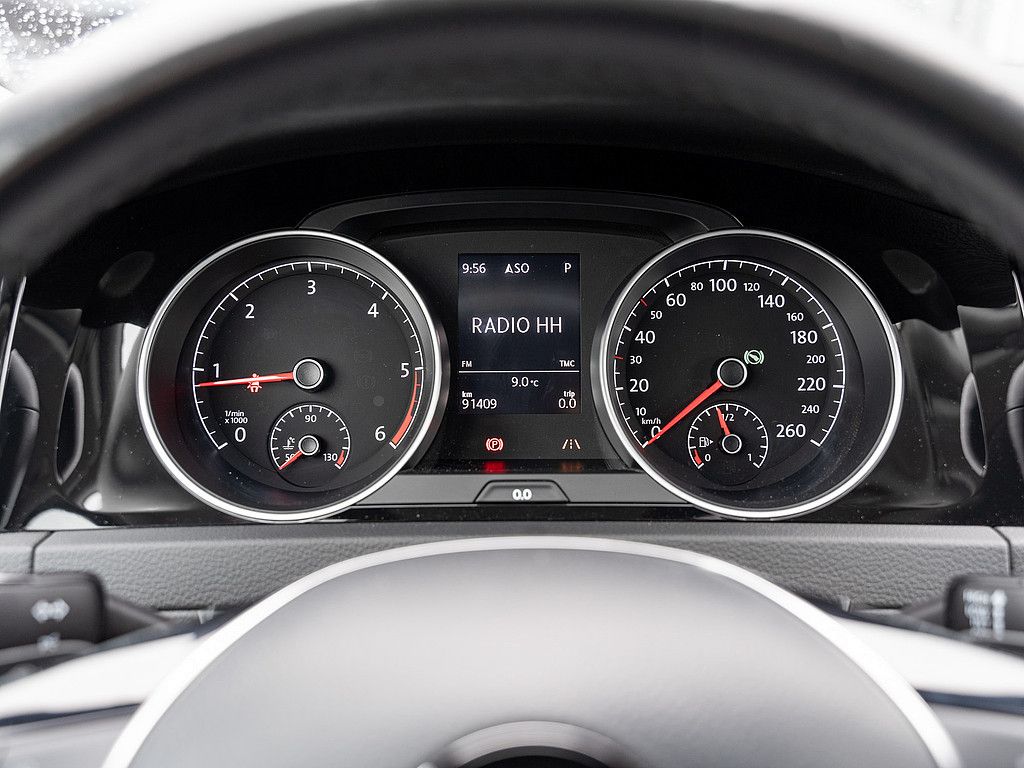 Fahrzeugabbildung Volkswagen Golf VII Variant 2.0 TDI IQ.DRIVE AHK LED KAMERA