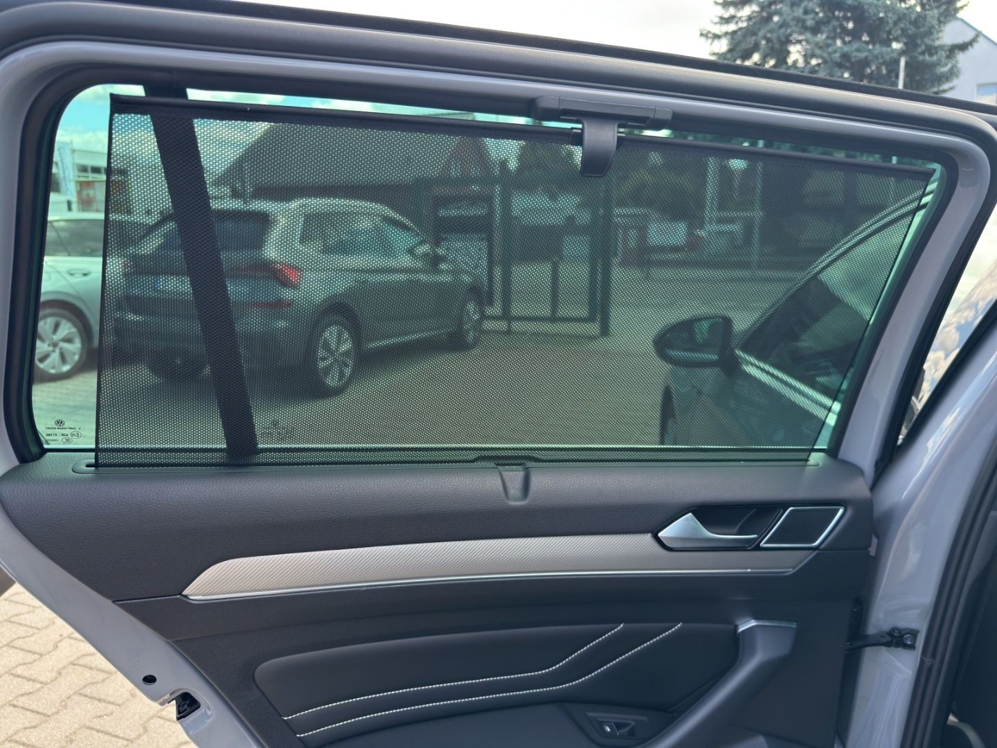 Passat 1.5TSi DSG AHZV LED Rückfahrkamera FrontA